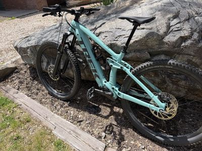 Trek Rail 7 Gen 3 eBike – Medium – Like New – $4,6