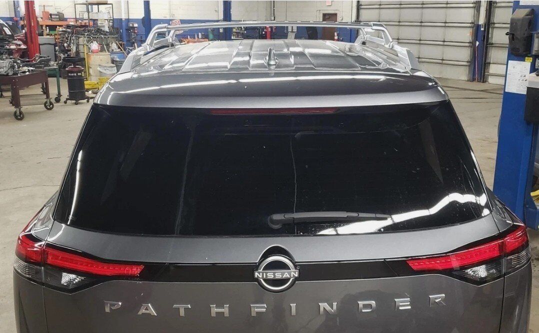 2022-2025 Nissan Pathfinder OEM Roof Rack Crossbars