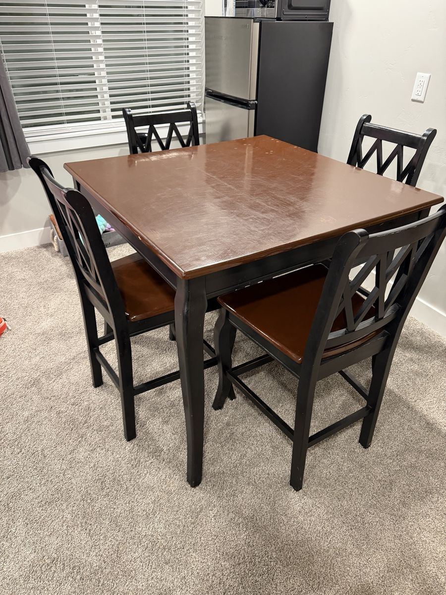 Table and 4 Chairs