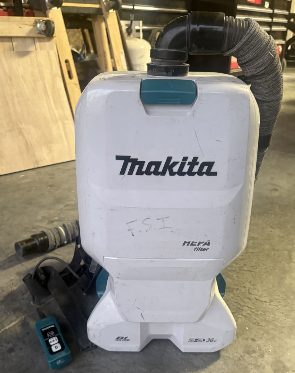 Makita BackPack Vacuum