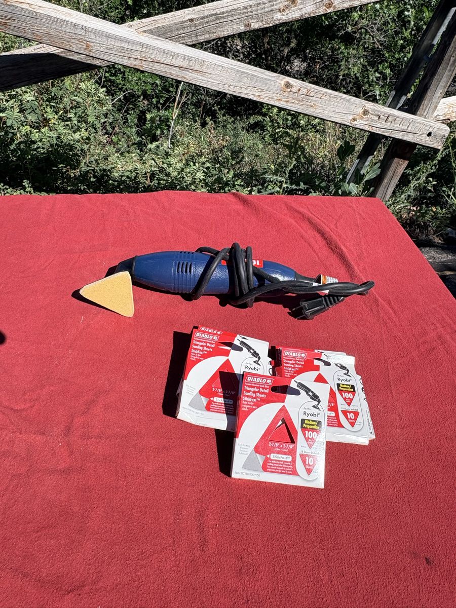 Ryobi D43L Detail Sander with Diablo StickFast Triangular Sanding Sheets (100-120 Grit). 30.00