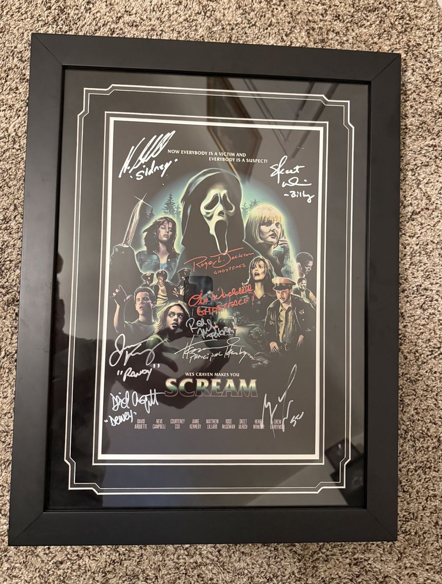 Scream movie autographed picture