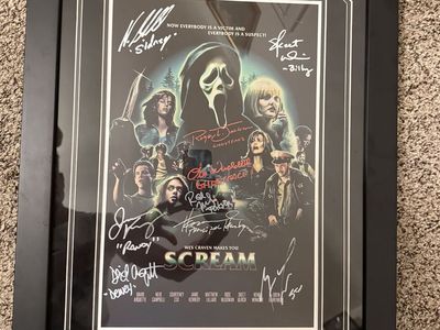 Scream movie autographed picture
