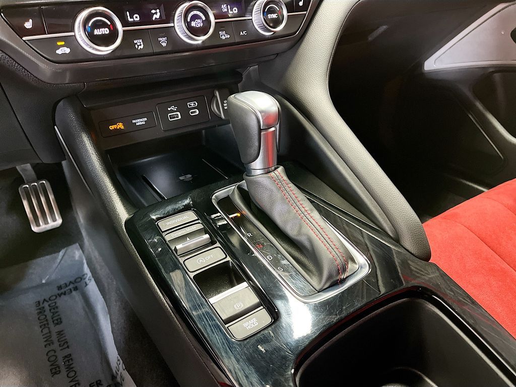 Main image 17