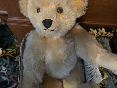 Steiff Replica 1909 Blond Teddy Bear-Made in Germany-Retired
