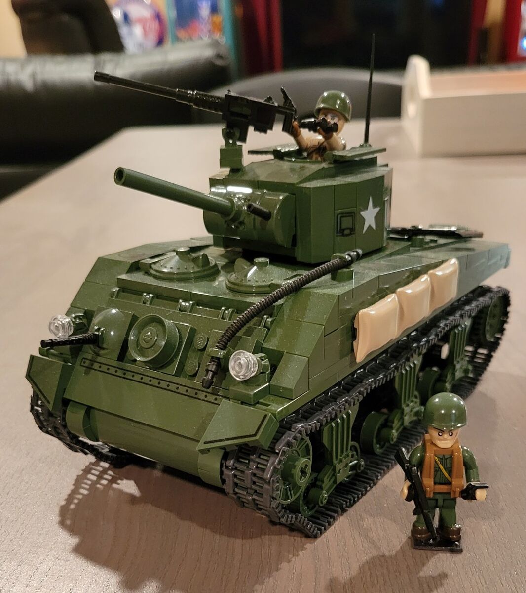 Cobi (Lego) WWII M4 Sherman Tank Kit