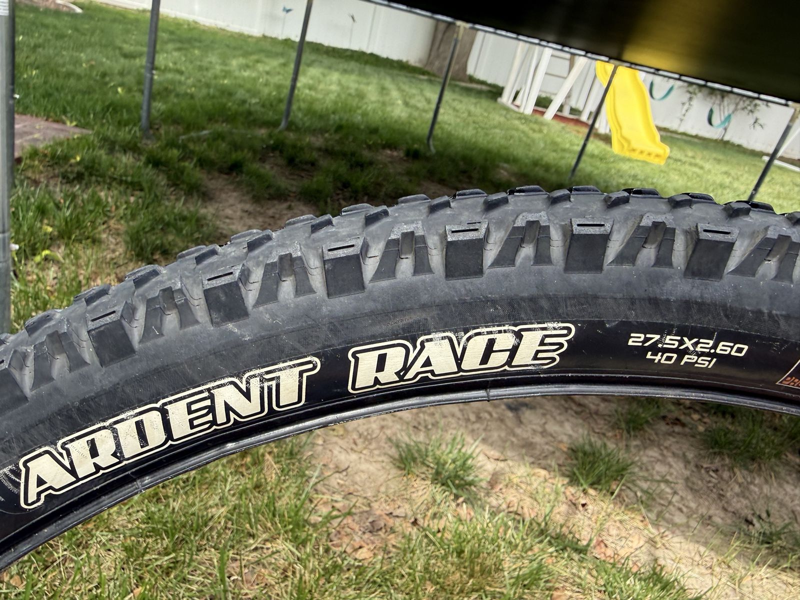 Maxxis 27.5x2.6 tires: Rekon and Ardent Race