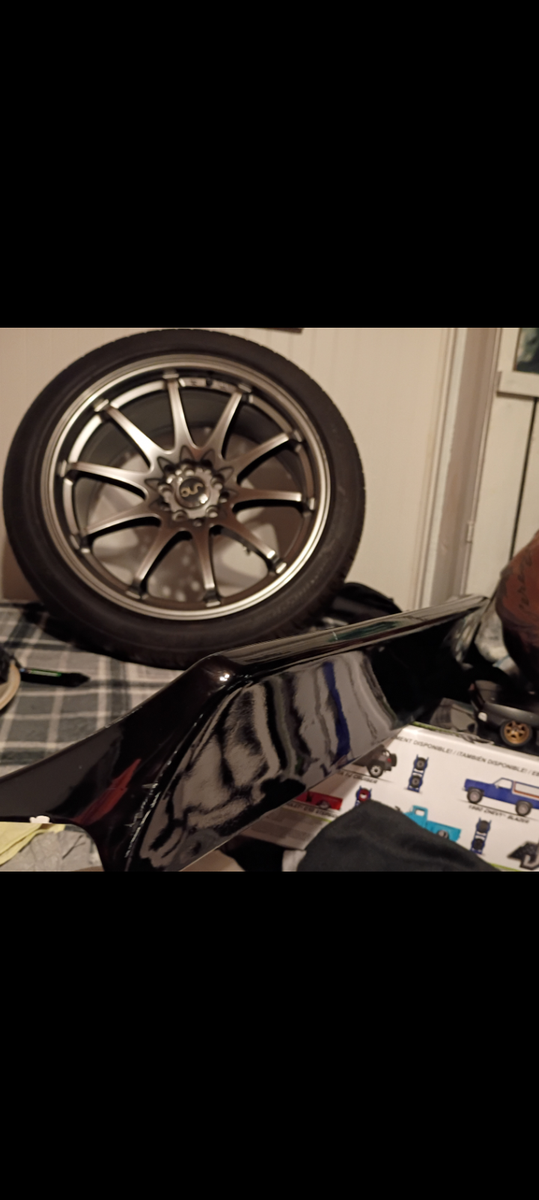 OBO!!!! ONLY USED 4 MONTHS!!!  JNC Hyper Black 18iN wheels