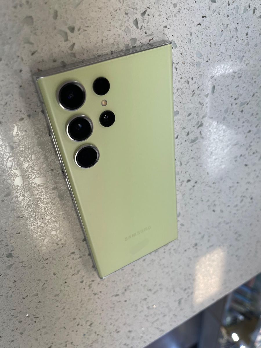 Samsung Galaxy S23 ULTRA 5G - 512GB - Unlocked