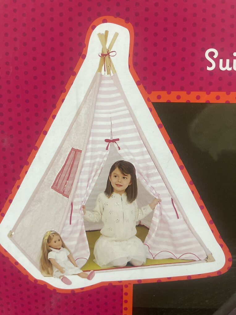 Our Generation Suite Teepee With Chandelier