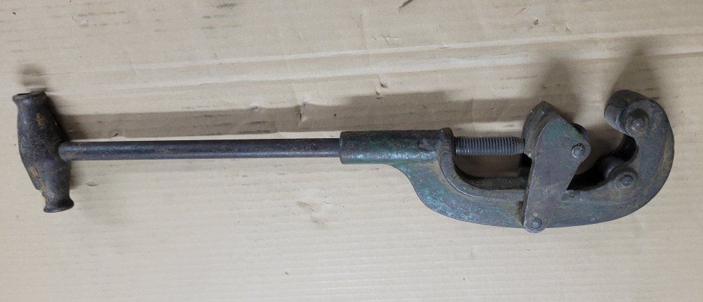 Vintage Heavy Duty Pipe Cutter