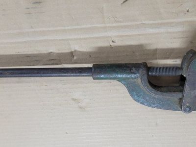 Vintage Heavy Duty Pipe Cutter