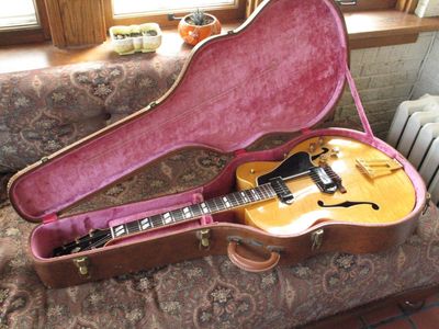 Ca. 1953 Gibson ES-350 Natural Archtop Electric Guitar with Case Very Nice