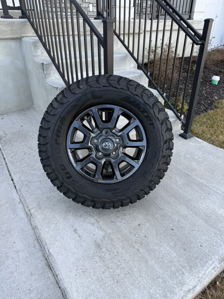 Toyota Tundra Sequoia Rims and Tires 285/70R18 Bfg