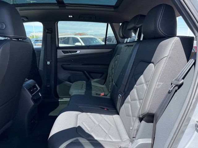 Main image 28