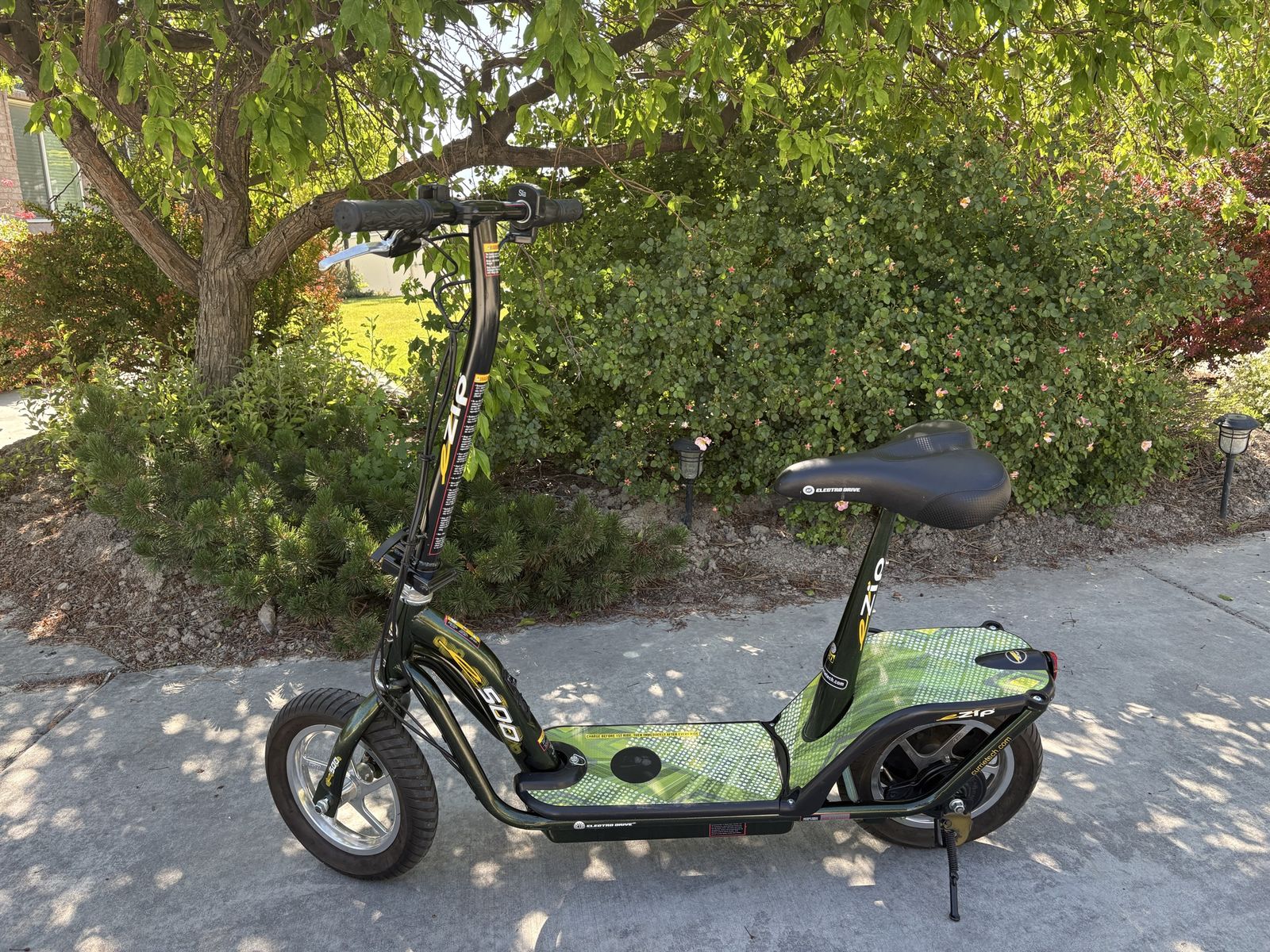 eZip 500 Electric Scooter – Like New Condition