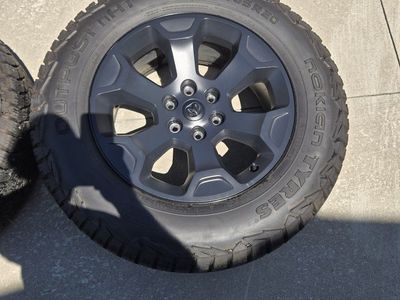 Set of 4 Nokian Tyres Outpost NAT LT275/65R20 Wheels and Tires
