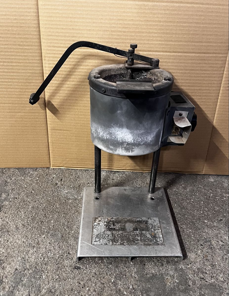 Melting Furnace Bottom Drop