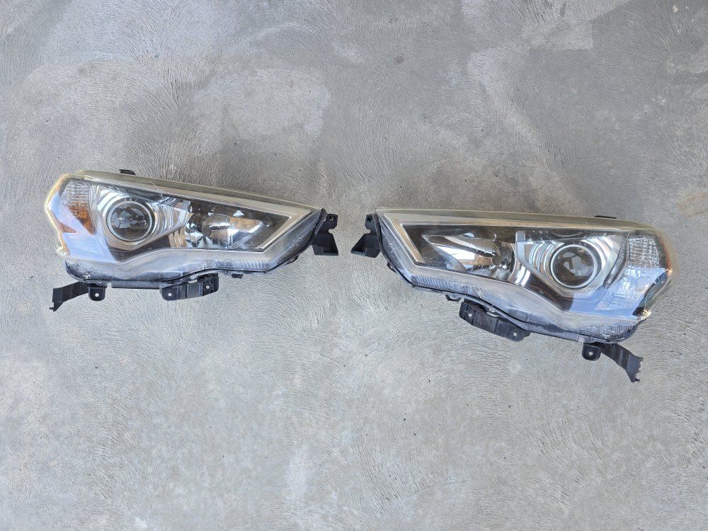 OEM style 4runner headlights Gen 5 (2017)