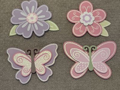 Wooden butterfly and flower wall decor