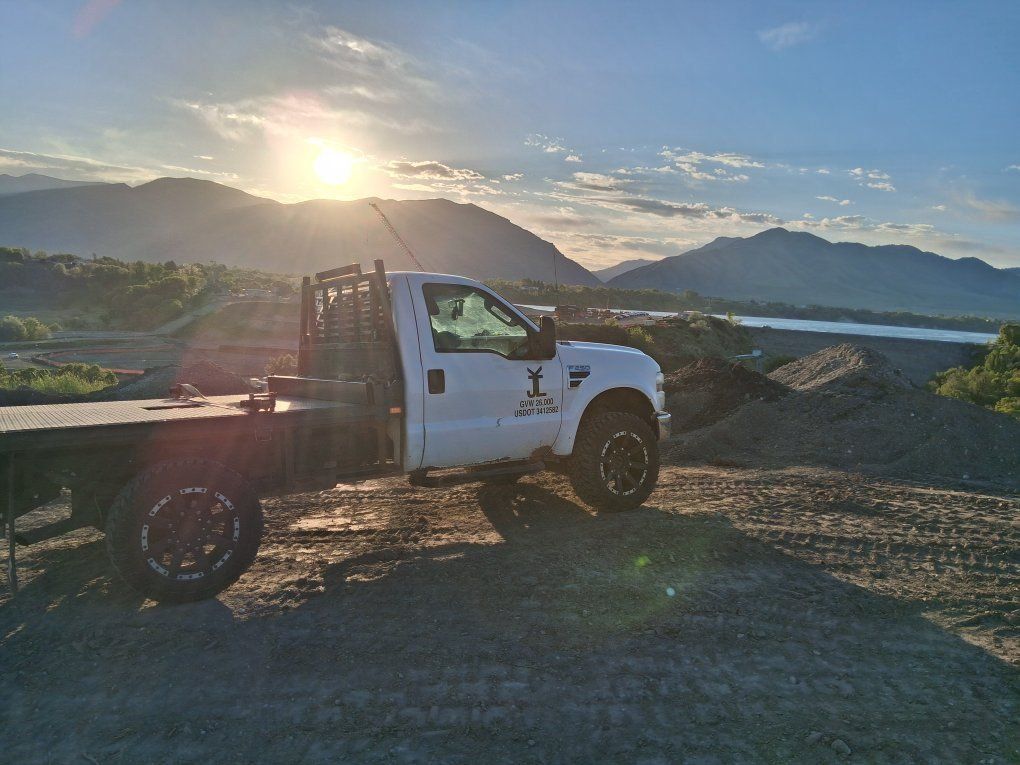 Ford F-250 Flatbed Truck