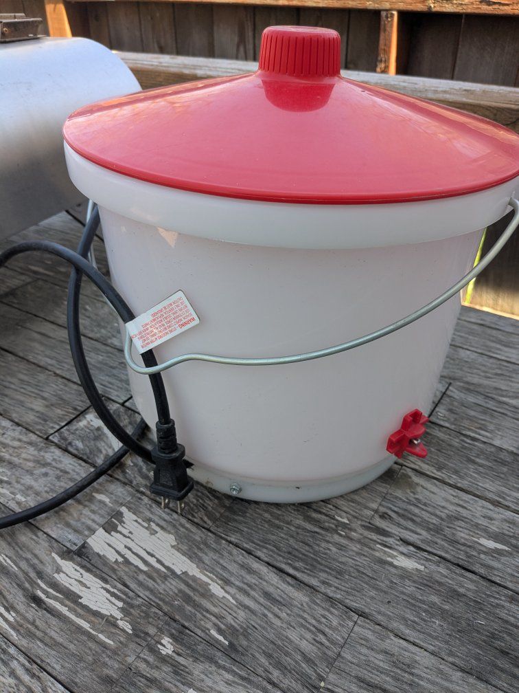 heated waterer for chickens