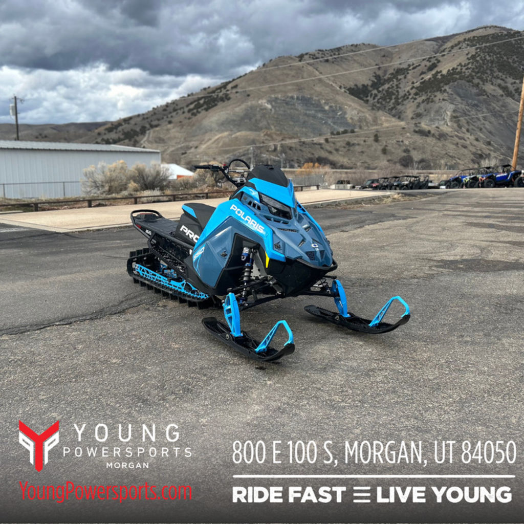 2024 Polaris® 850 PRO RMK Slash 165 Gloss Black