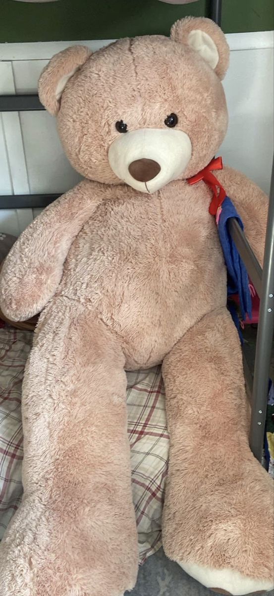 6' Stuffed Bear