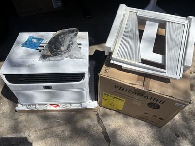 Frigidaire 6000 BTU/250 sq. ft. room air conditioner