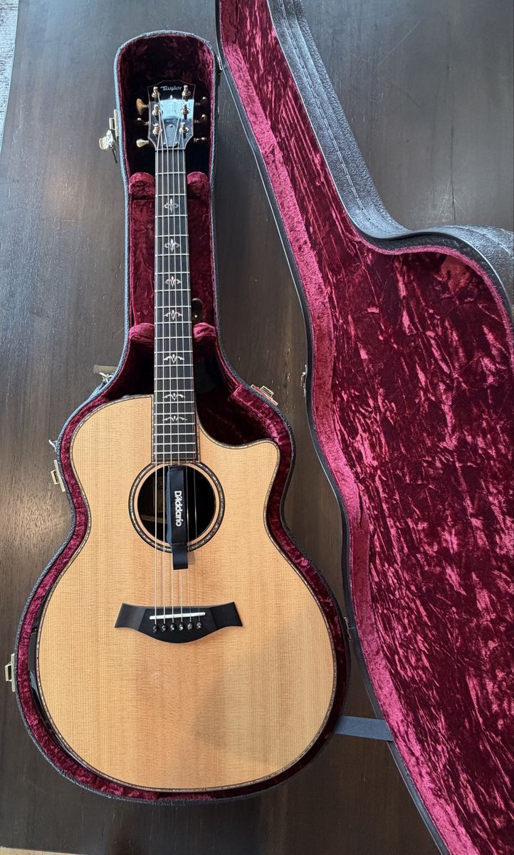 Taylor 914ce Acoustic Guitar