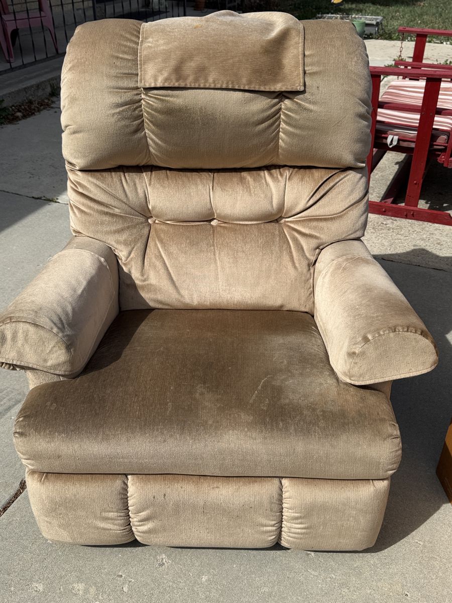 Recliner Chair