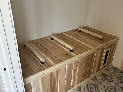 BEAUTIFUL CUSTOM COLD PLUNGE INCLUDING CHILLER AND PUMP