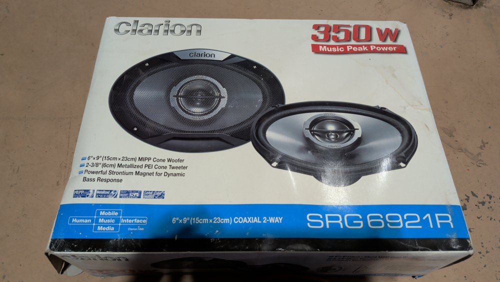 Brand new Clarion 350 W speakers