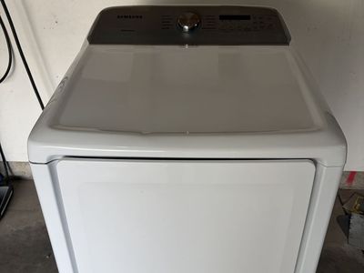 Samsung Electric Dryer - Large Capacity 7.4 Cu/ft