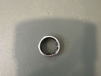 Oura Ring 3 + charger