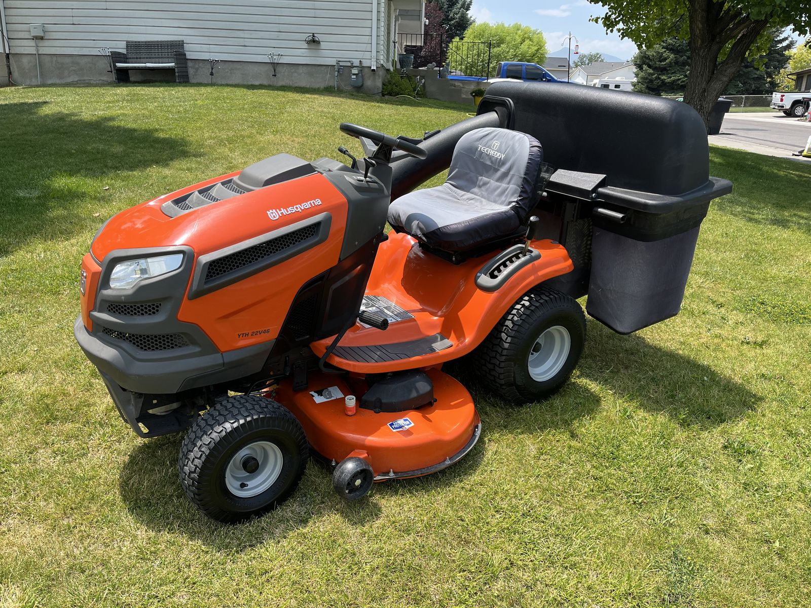 Husqvarna Riding Lawn Mower