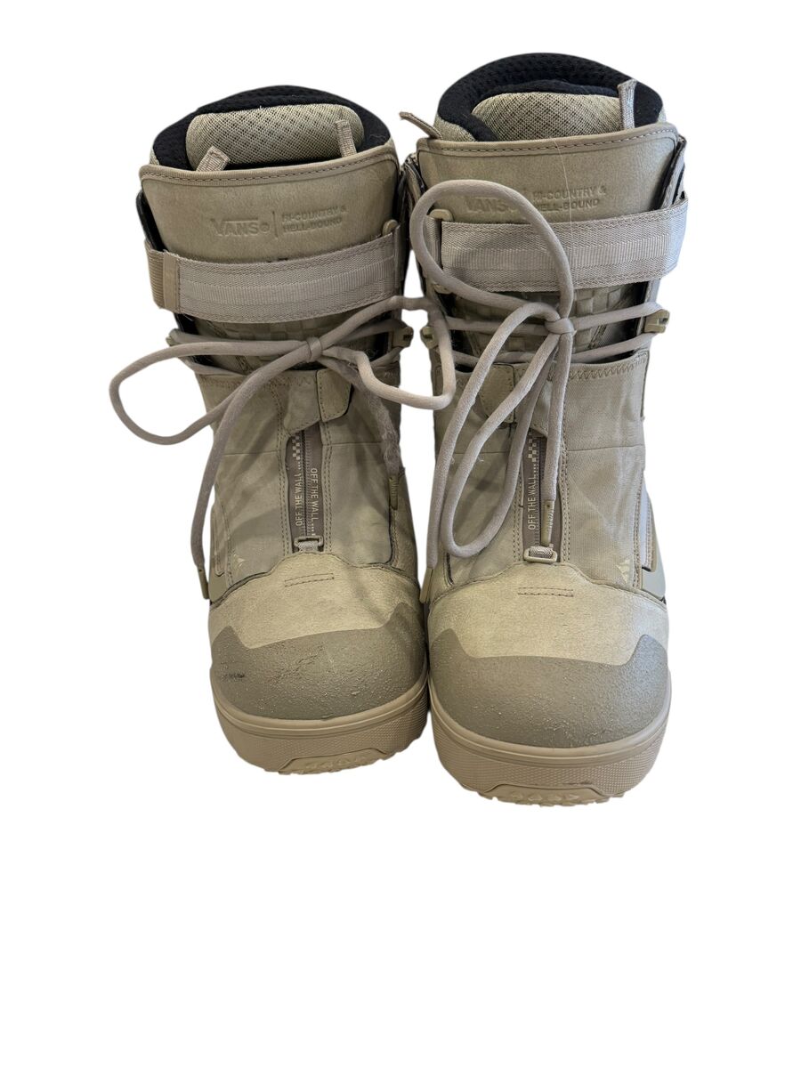 2025 Vans High Country Hell-Bound Size 9 Snowboard boots