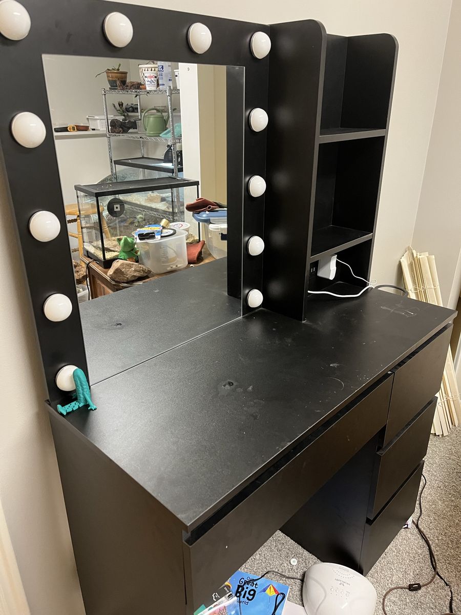 Vanity Desk