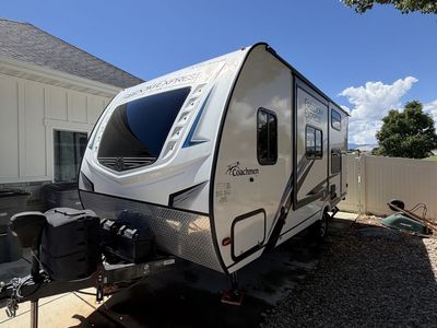 Freedom Express 22’ with bunks & extras