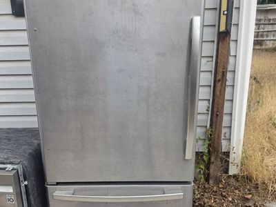 Amana Stainless Steel Bottom Freezer Refrigerator