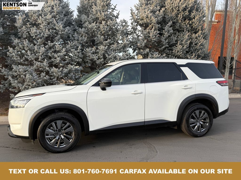 2024 NISSAN PATHFINDER S