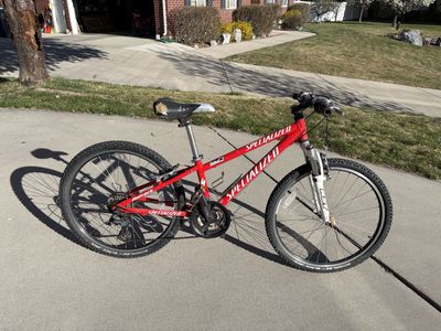 Specialized Hot Rock 24