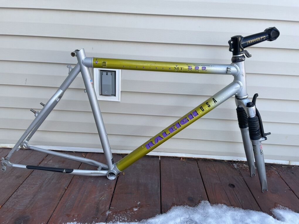 20 Raleigh MT-500 Technium Frame And Fork