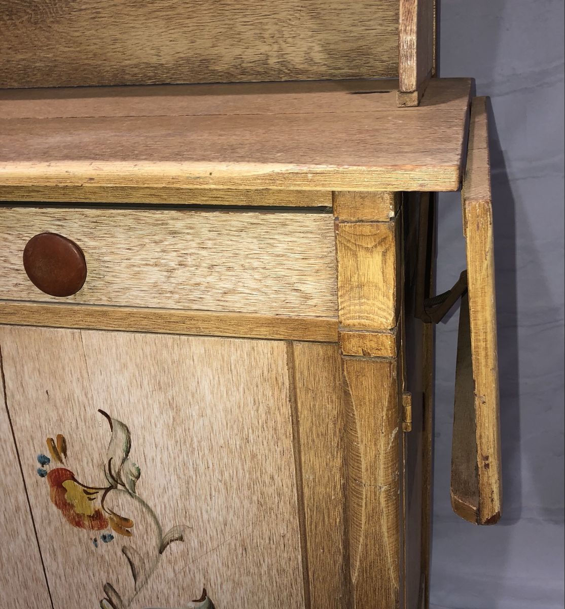 Main image 10
