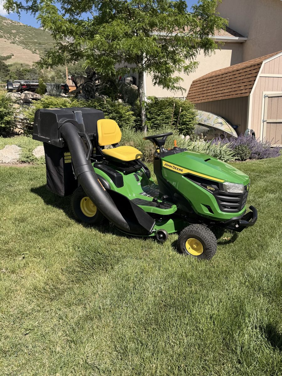 2025 John Deere S130 riding lawn mower