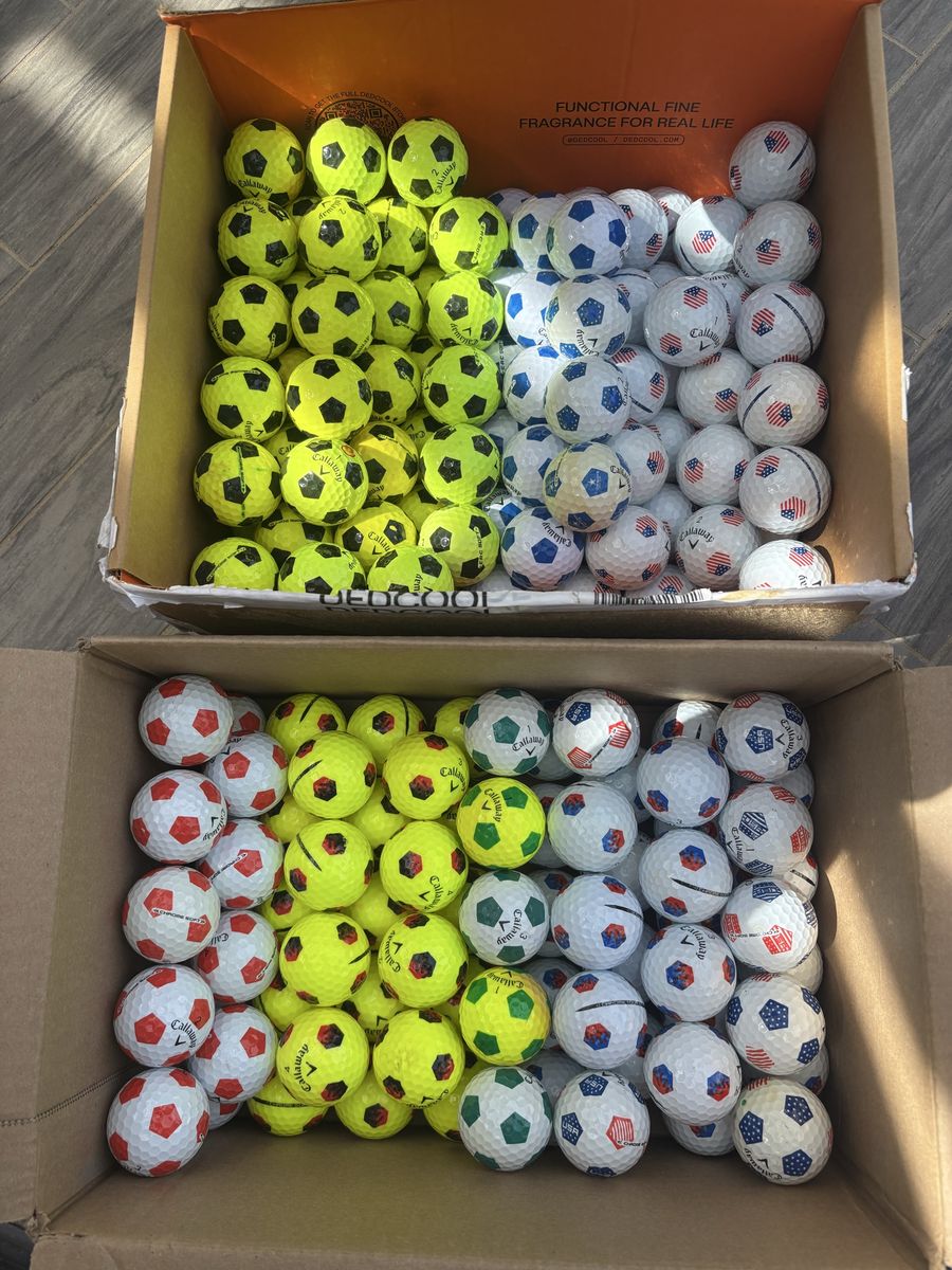 12 - CALLAWAY SOCCOR BALLS