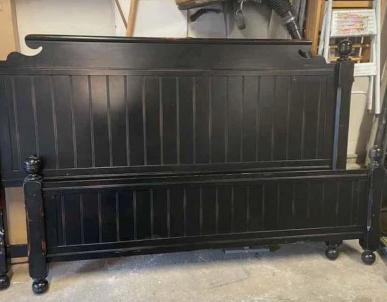 Nice Black King Size Bed 