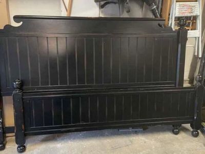 Nice Black King Size Bed
