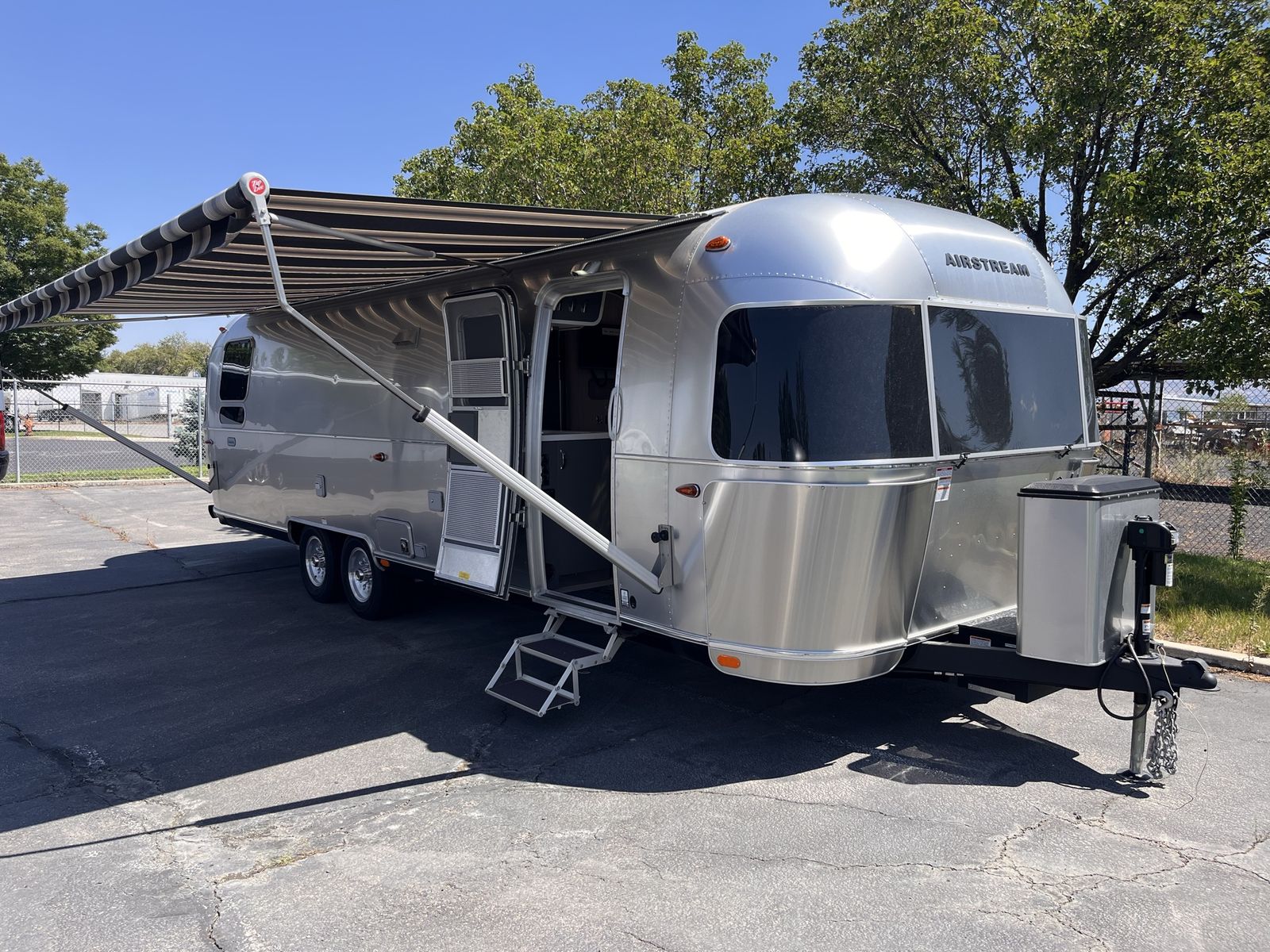 30 feet of Comfortable Camping!!️🤩