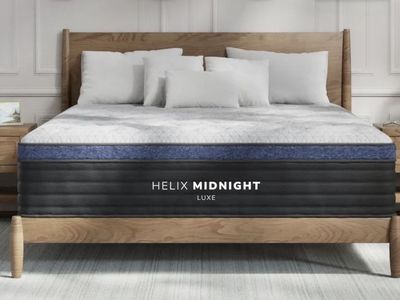 Basically New - Helix Midnight Luxe Cal King